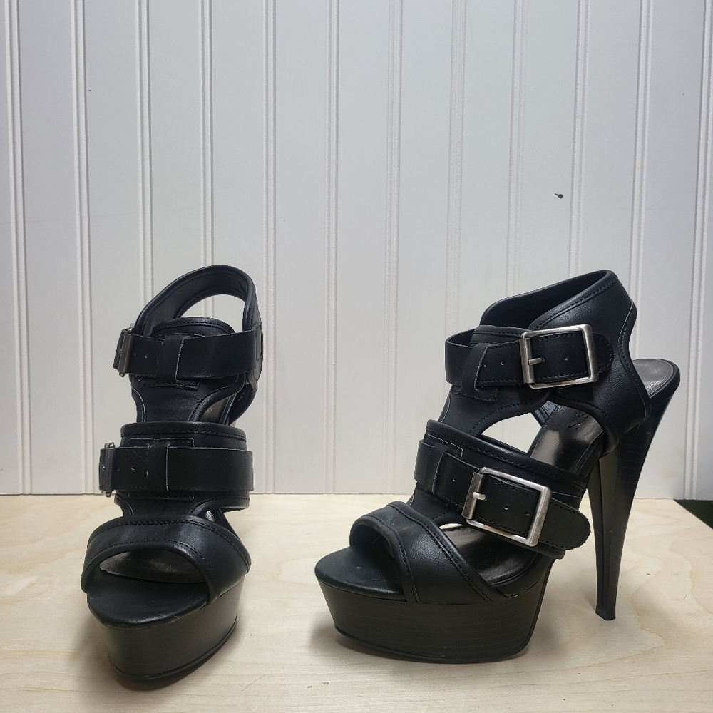 Guess Platform Strappy Stilleto Sandals Size 6